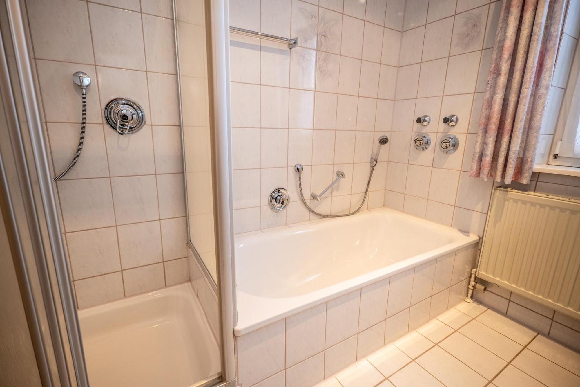 Kuschelige Ferienwohnung Mit Balkon & Free Wifi Buchenberg  エクステリア 写真